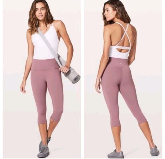 lululemon athletica Pants - Lululemon Wunder Under Luxtreme Crop 17" Legging Figue, Size 4 EUC